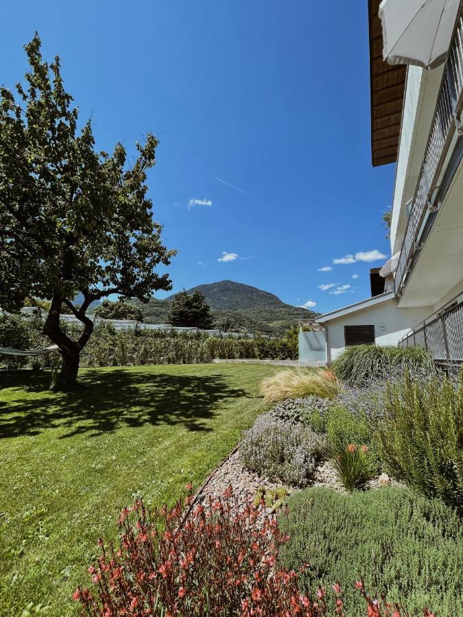 Boutique Hotel Wiesenhof - Adults Only Лана Екстериор снимка