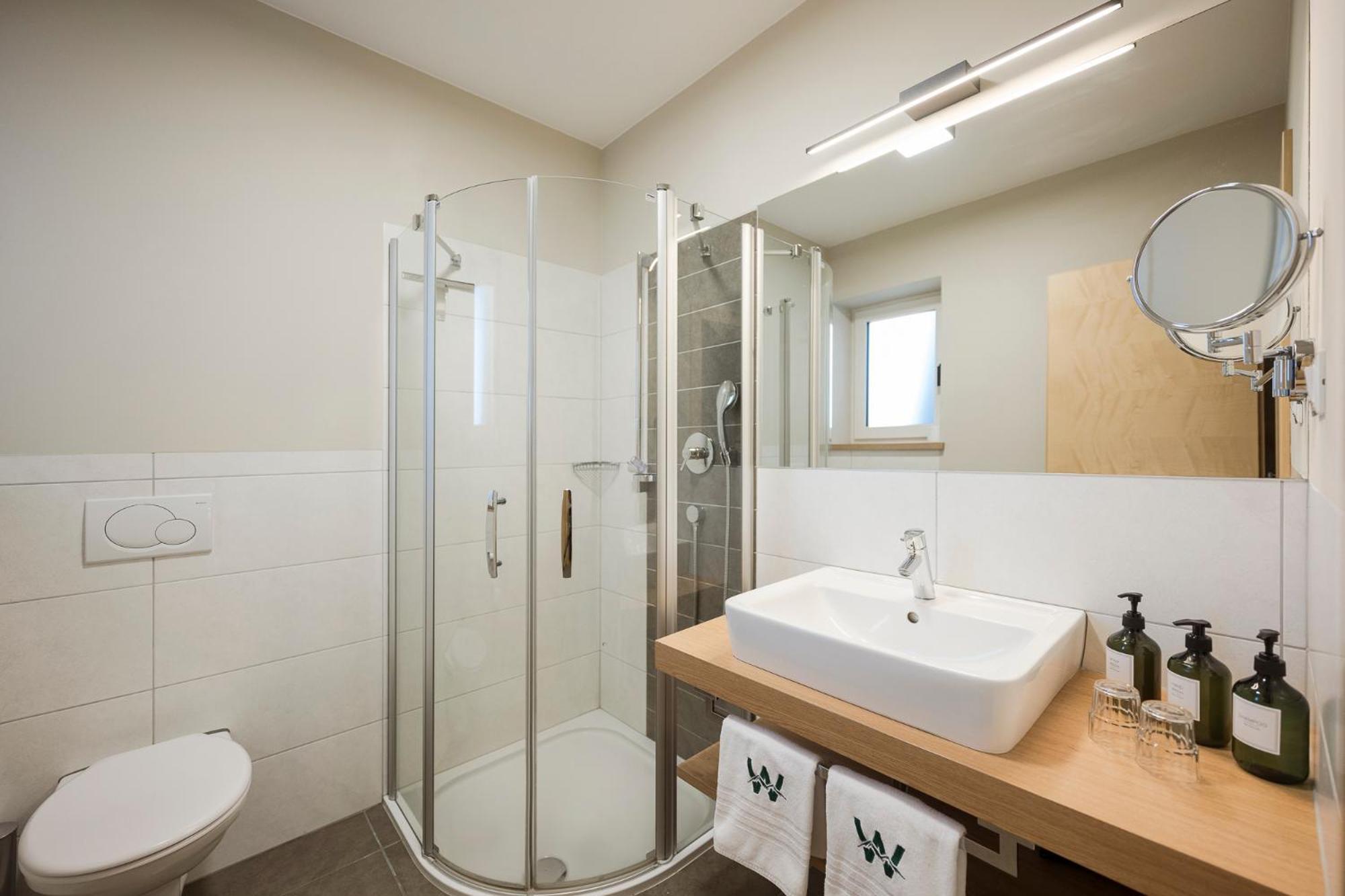 Boutique Hotel Wiesenhof - Adults Only Лана Екстериор снимка
