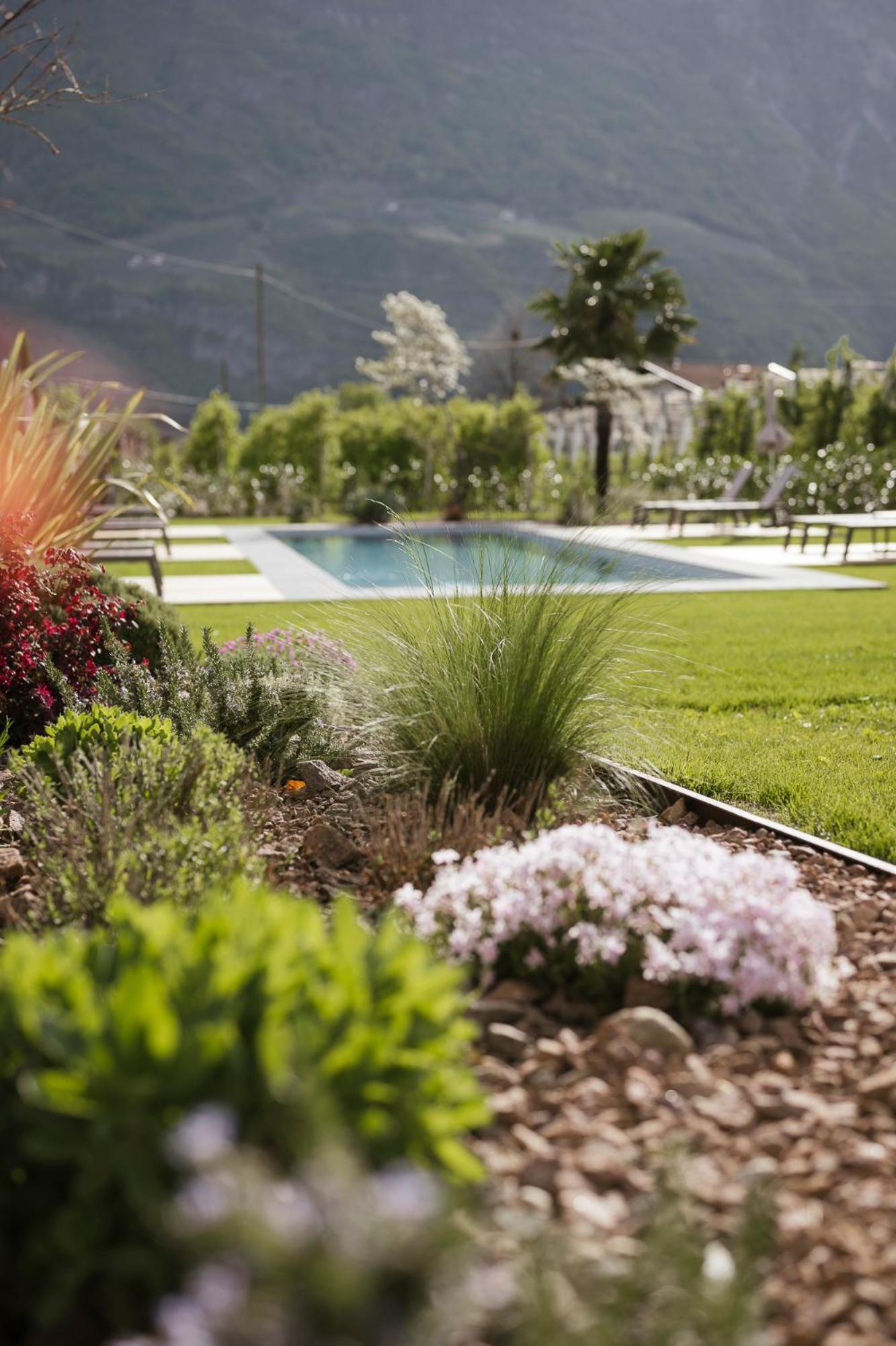 Boutique Hotel Wiesenhof - Adults Only Лана Екстериор снимка