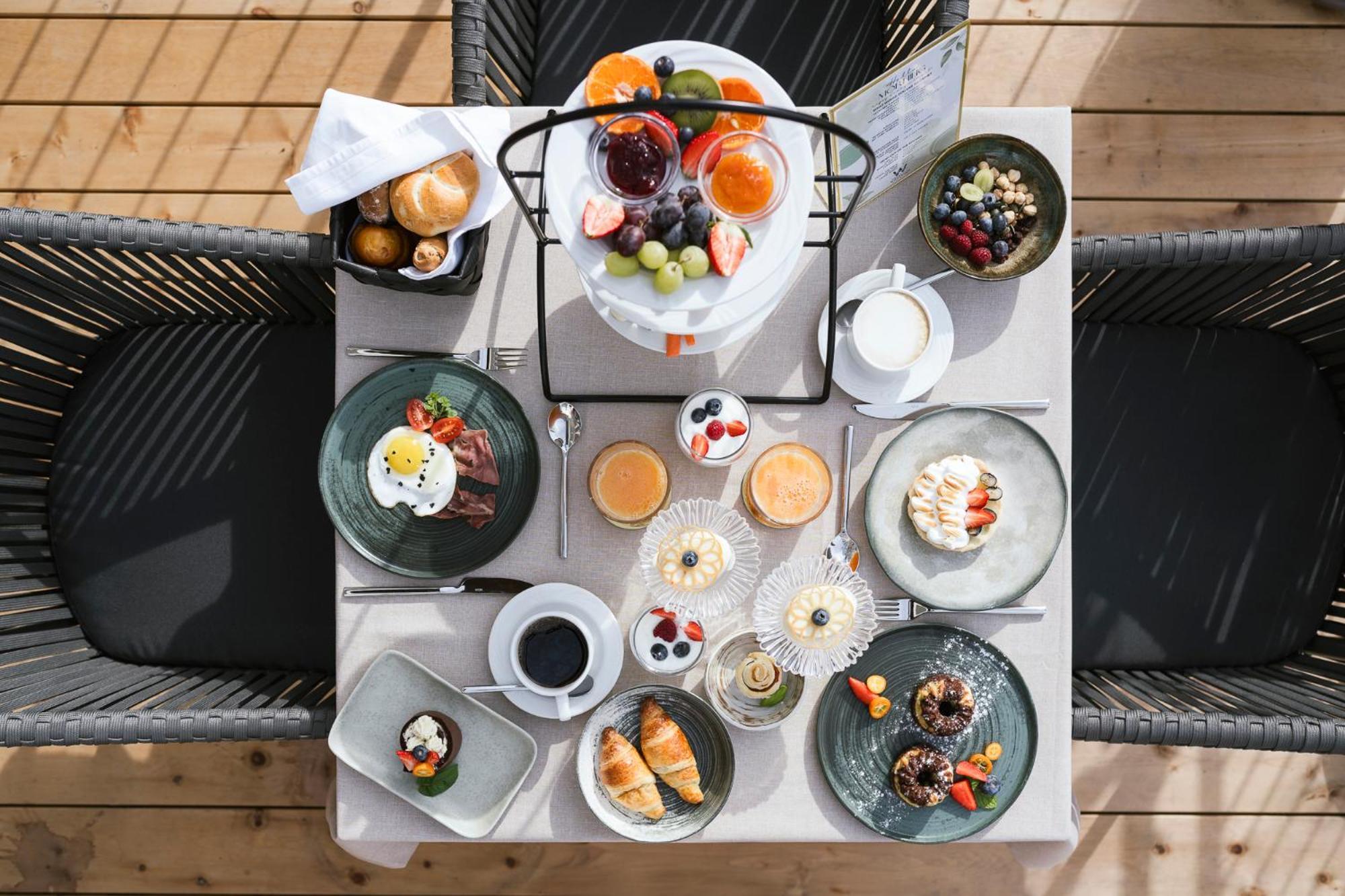 Boutique Hotel Wiesenhof - Adults Only Лана Екстериор снимка